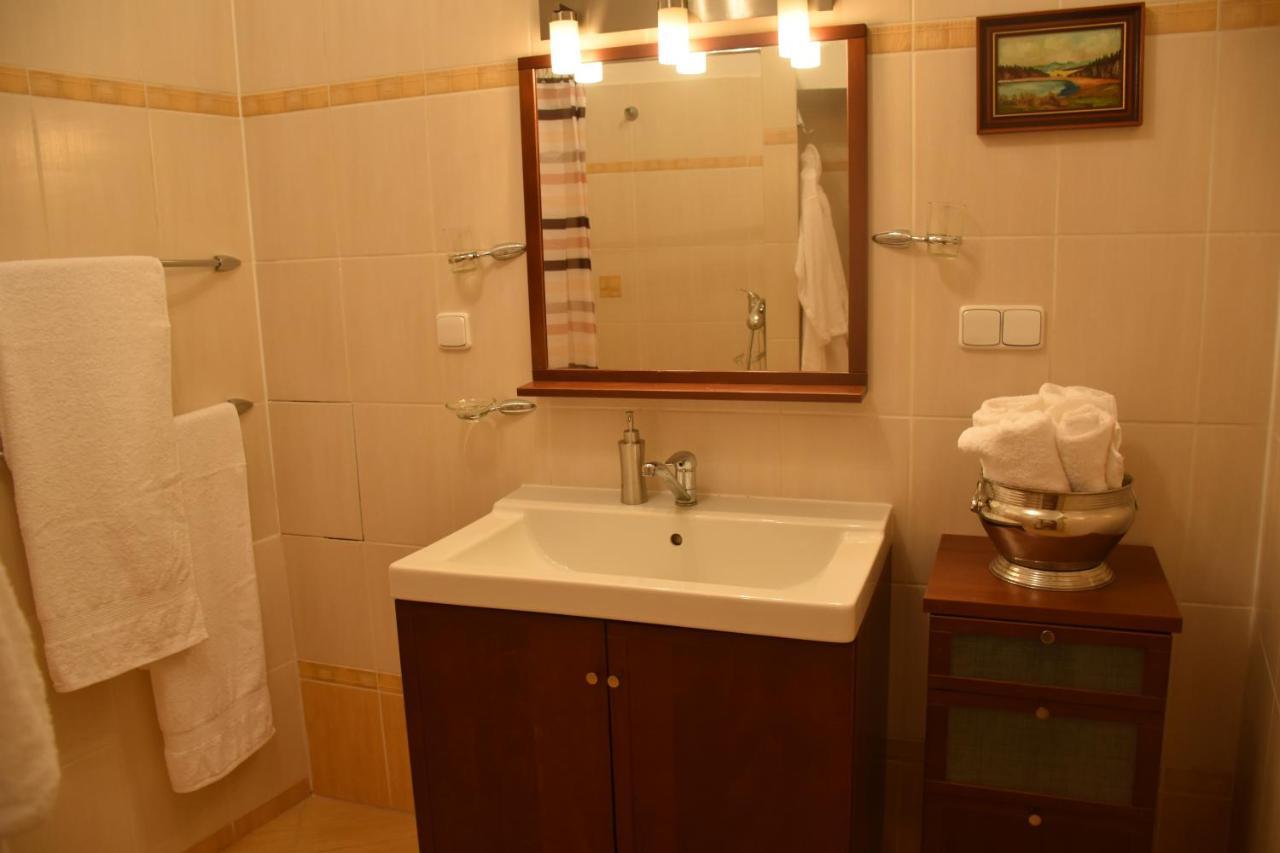 Lovecký Apartmán na náměstí ve Frenštátě pod Radhoštěm Frenštát pod Radhoštěm Exterior foto